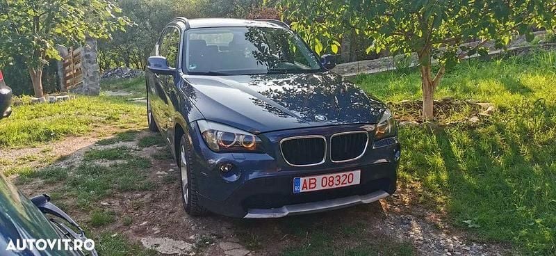 Culoarealbastru Utilizat 2010 BMW X1 SUV | 7.200 EUR (Preț OK) - Imagine 1/4