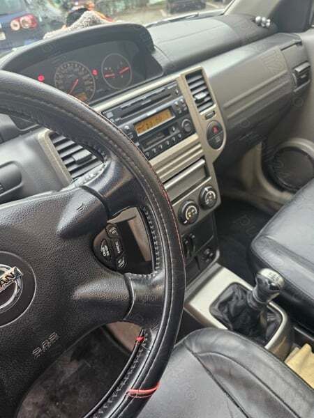 Utilizat 2005 Nissan X-Trail SUV | 2.900 EUR - Imagine 1/4