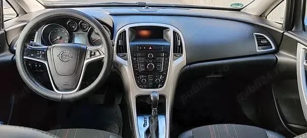 Second-hand Opel Astra Sport 140 CP (102 kW) 2012 Break