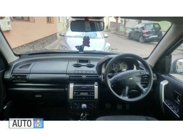 Second-hand Land Rover Freelander 110 CP (80 kW) 2005 Albastru SUV