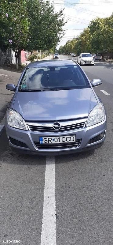 Culoareargint Utilizat 2007 Opel Astra Style Hatchback | 3.000 EUR (Puțin scump) - Imagine 1/4