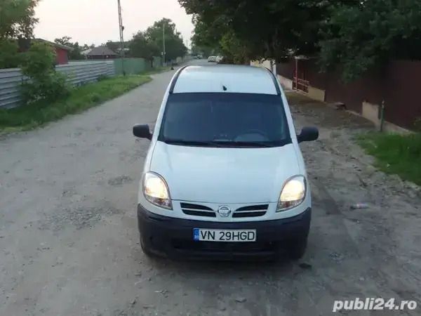 Alb Utilizat 2008 Nissan Kubistar | 9.561 EUR - Imagine 1/4