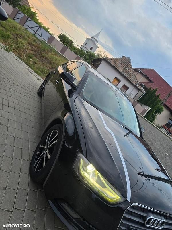 Negru Utilizat 2014 Audi A4 Break | 8.350 EUR (Preț OK) - Imagine 1/4