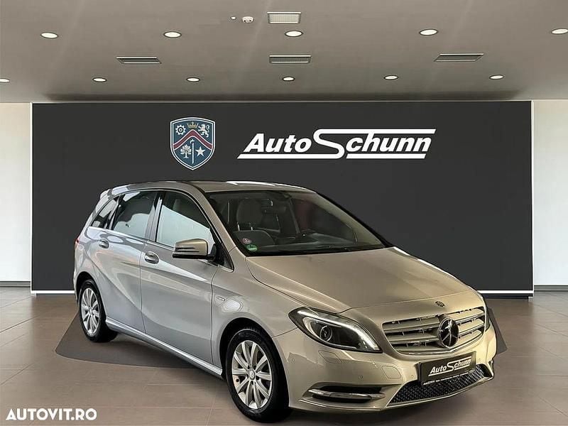 Second-hand Mercedes B200 156 CP (114 kW) 2012 Culoareargint Monovolum