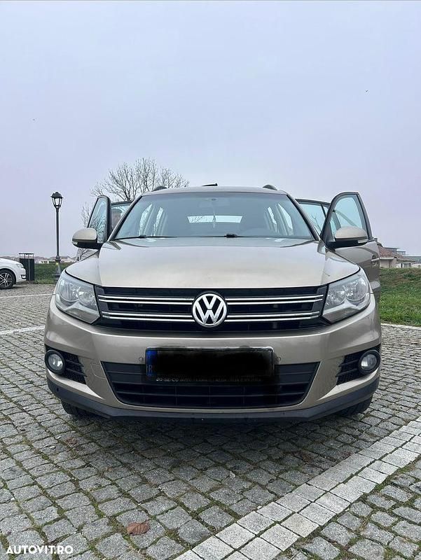 Culoarebej Utilizat 2012 VW Tiguan Trendline SUV | 8.950 EUR (Preț bun) - Imagine 1/4