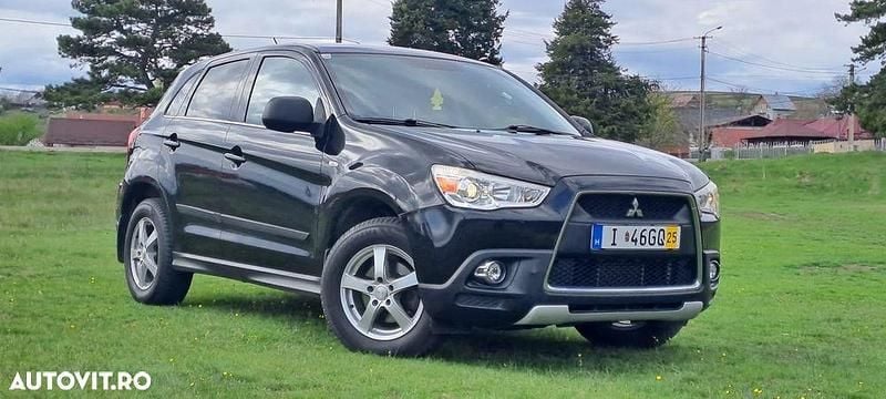 Culoarenegru Utilizat 2012 Mitsubishi ASX Comfort Edition SUV | 6.190 EUR (Preț bun) - Imagine 1/4