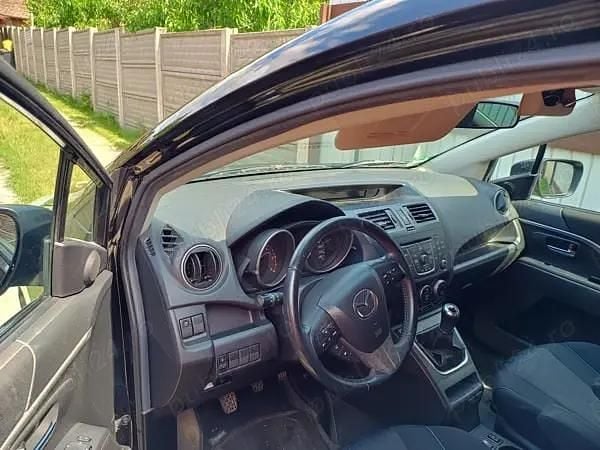 Negru Utilizat 2011 Mazda 5 Monovolum | 4.200 EUR - Imagine 1/4