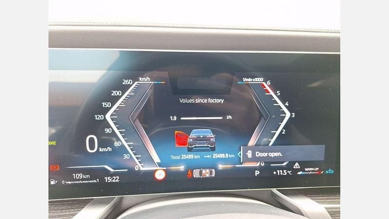 Second-hand BMW 740 Comfort Edition 299 CP (219 kW) 2024 Black sapphire metallic metalizat Berlinǎ