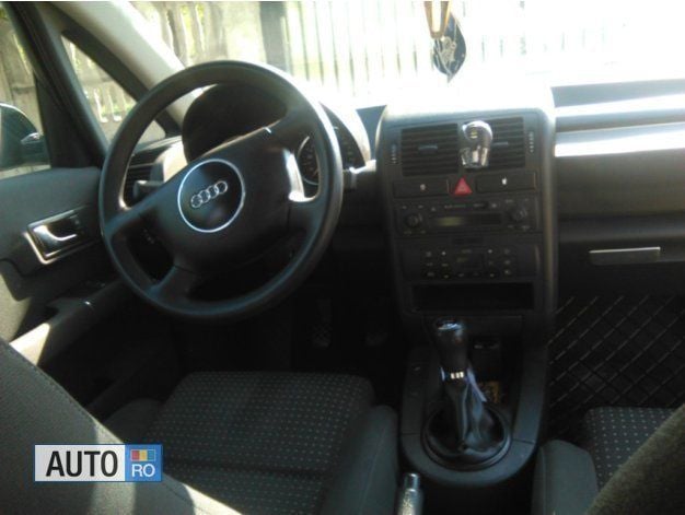 Second-hand Audi A2 75 CP (55 kW) 2002 Albastru Hatchback