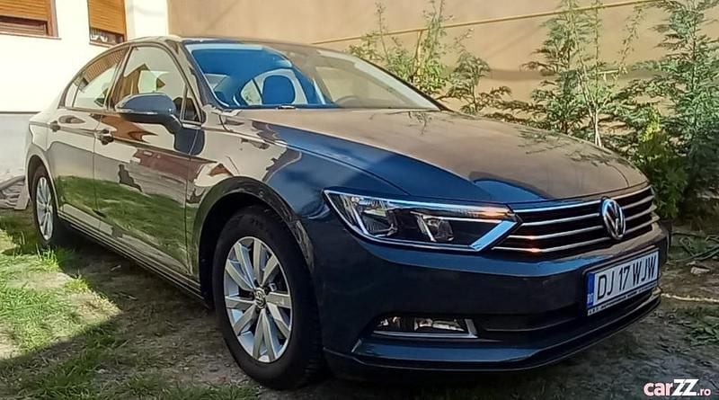 Gri Utilizat 2018 VW Passat Berlinǎ | 14.900 EUR (Preț bun) - Imagine 1/4
