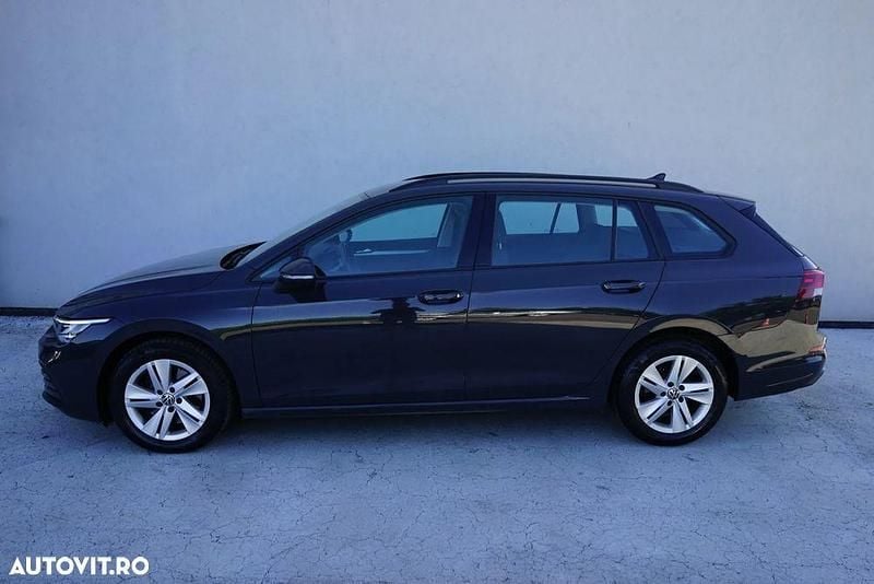 Second-hand VW Golf VIII Life 116 CP (85 kW) 2021 Culoaregri Break