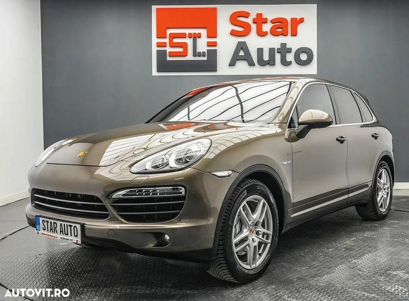 Culoaremaro Utilizat 2013 Porsche Cayenne S E-Hybrid SUV | 20.990 EUR - Imagine 1/4