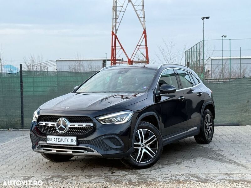 Negru Utilizat 2020 Mercedes GLA200 Style SUV | 30.900 EUR (Preț OK) - Imagine 1/4