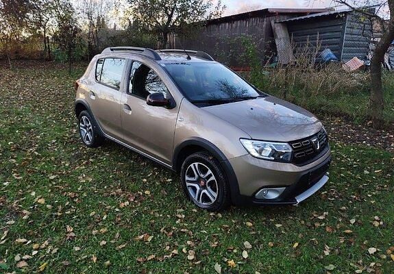 Maro Utilizat 2021 Dacia Sandero Stepway Berlinǎ | 6.800 EUR - Imagine 1/4
