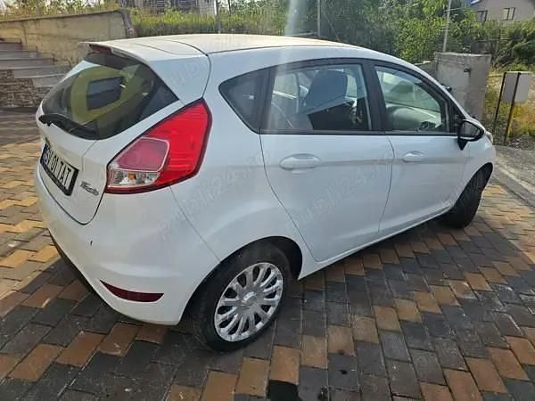 Second-hand Ford Fiesta 100 CP (73 kW) 2015 Alb Hatchback