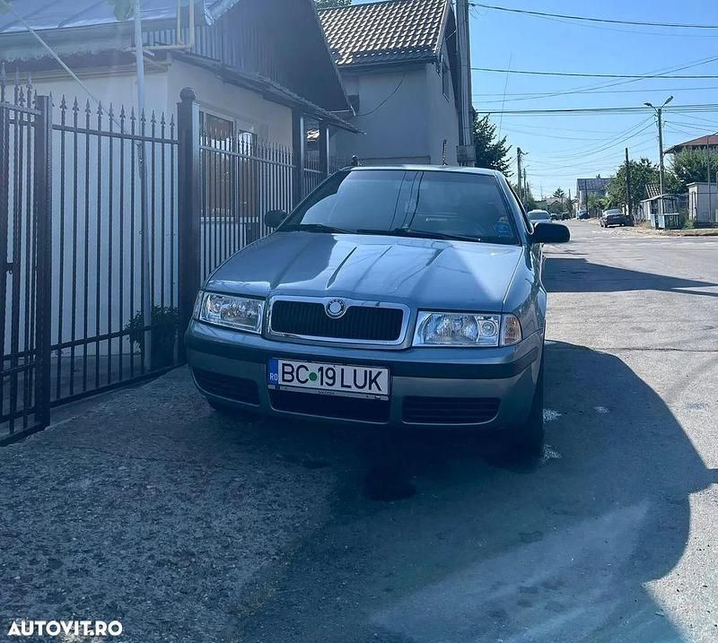 Culoaregri Utilizat 2006 Skoda Octavia Tour Berlinǎ | 3.300 EUR (Scump) - Imagine 1/4