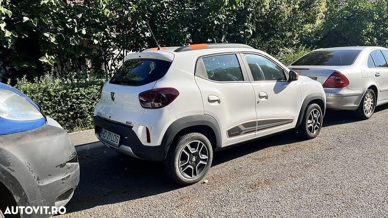 Culoarealb Utilizat 2022 Dacia Spring Expression Hatchback | 10.350 EUR (Preț OK) - Imagine 1/4