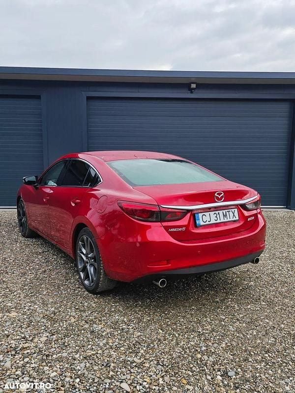 Second-hand Mazda 6 Sports-Line 175 CP (128 kW) 2016 Culoarerosu Berlinǎ