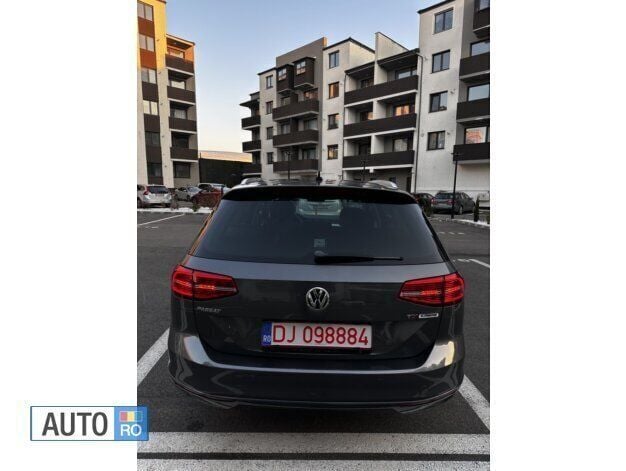 Gri Utilizat 2015 VW Passat Break | 10.500 EUR (Preț OK) - Imagine 1/1