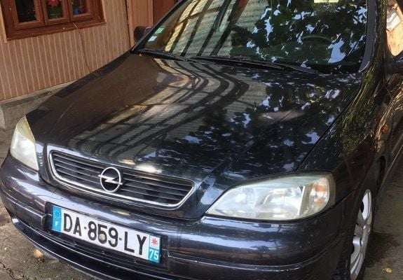Verde Utilizat 1998 Opel Astra Berlinǎ | 1.100 EUR (Preț OK) - Imagine 1/4