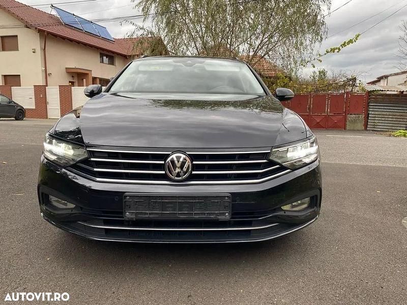Culoarenegru Utilizat 2020 VW Passat Break | 13.800 EUR (Preț bun) - Imagine 1/4