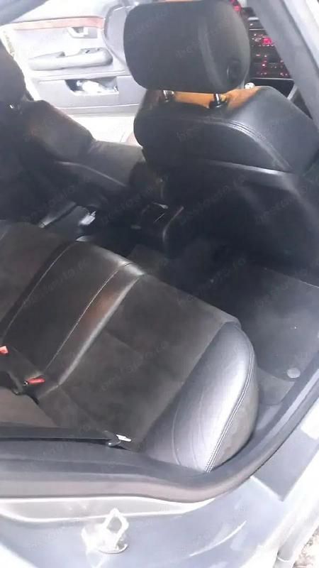 Second-hand 2005 Audi A4 Break | 2.350 EUR (Preț OK) - Imagine 1/4