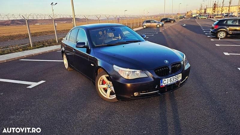 Second-hand BMW 520 Sport Line 170 CP (125 kW) 2004 Culoarealbastru Berlinǎ