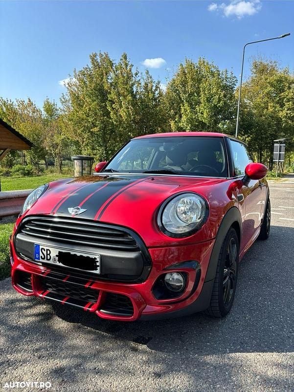 Culoarerosu Utilizat 2017 Mini ONE Hatchback | 13.500 EUR (Scump) - Imagine 1/4