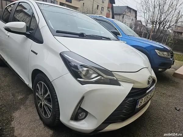 Utilizat 2019 Toyota Yaris Hybrid Hatchback | 14.499 EUR (Preț bun) - Imagine 1/4