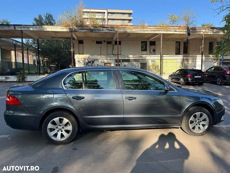 Second-hand Skoda Superb Ambition 140 CP (102 kW) 2009 Culoaregri Berlinǎ