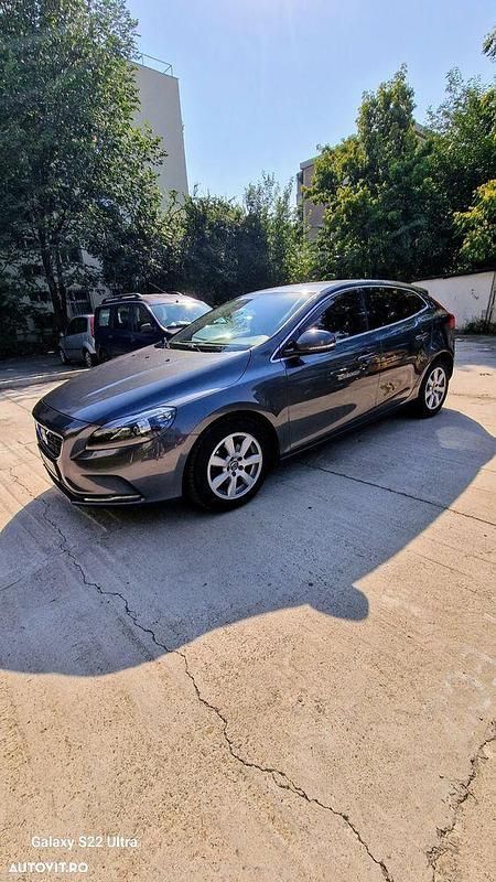 Gri Utilizat 2014 Volvo V40 R-Design Break | 6.800 EUR (Preț OK) - Imagine 1/4