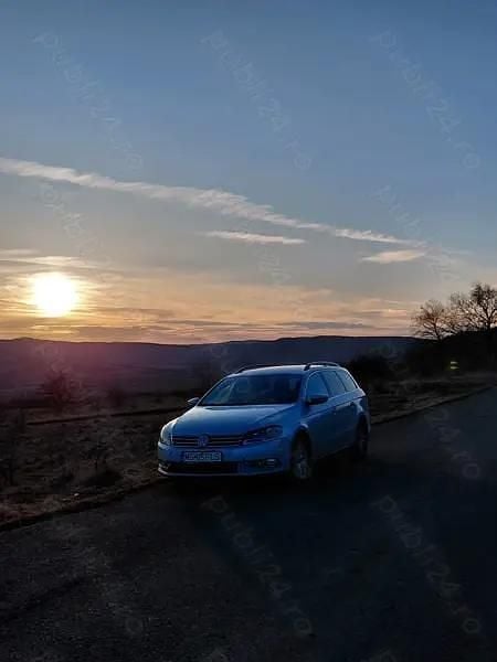 Second-hand VW Passat 140 CP (102 kW) 2014 Argintiu Berlinǎ