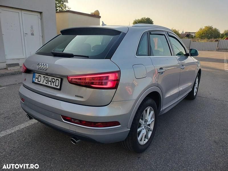 Second-hand Audi Q3 Sport 220 CP (161 kW) 2015 Argint SUV