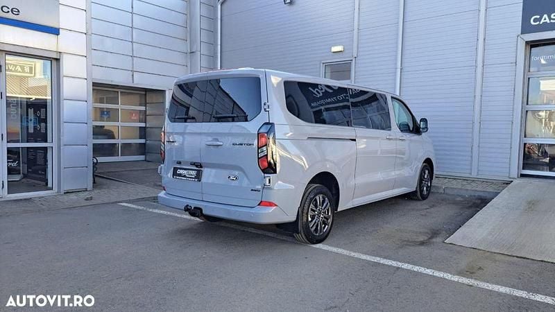 Nouă Ford Transit Custom Limited 170 CP (125 kW) 2025 Culoaregri Monovolum