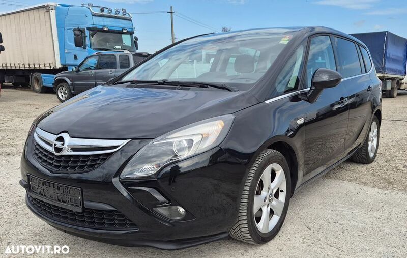 Negru Utilizat 2013 Opel Zafira Business Innovation Monovolum | 6.850 EUR (Puțin scump) - Imagine 1/4