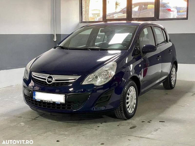 Second-hand Opel Corsa Enjoy 70 CP (51 kW) 2015 Culoarealbastru Hatchback