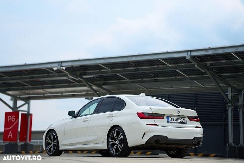 Culoarealb Utilizat 2019 BMW 320 Shadowline Berlinǎ | 28.300 EUR (Preț OK) - Imagine 1/4