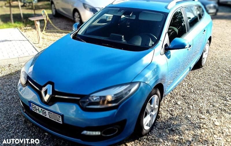 Albastru Utilizat 2014 Renault Mégane GrandTour Break | 6.250 EUR (Preț OK) - Imagine 1/4