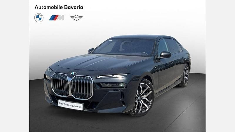 Black sapphire metallic metalizat Utilizat 2024 BMW 740 Comfort Edition Berlinǎ | 101.979 EUR - Imagine 1/4