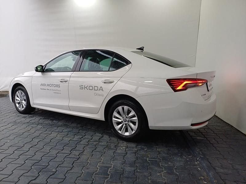 Nouă Skoda Octavia Selection 115 CP (84 kW) 2026 Albnormal