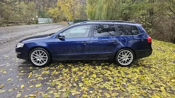 Albastru Utilizat 2006 VW Passat Break | 1.950 EUR (Preț bun) - Imagine 1/4