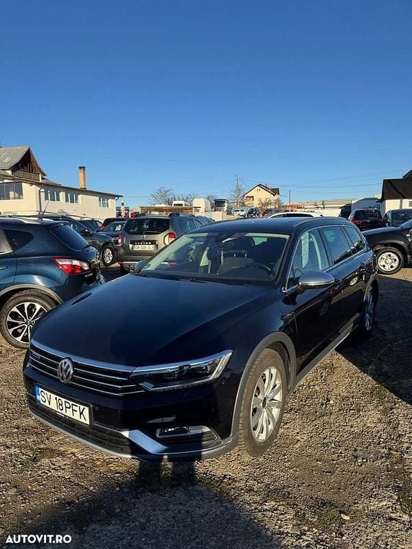 Culoarenegru Utilizat 2017 VW Passat Alltrack Break | 14.600 EUR (Super Preț) - Imagine 1/4