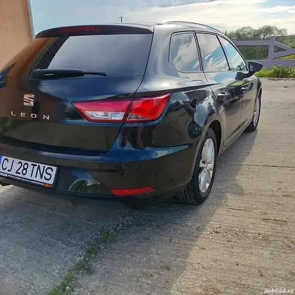 Second-hand Seat Leon 140 CP (102 kW) 2019 Negru Berlinǎ