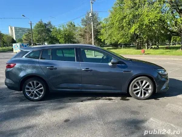 Utilizat 2016 Renault Mégane IV Break | 8.999 EUR (Preț OK) - Imagine 1/4