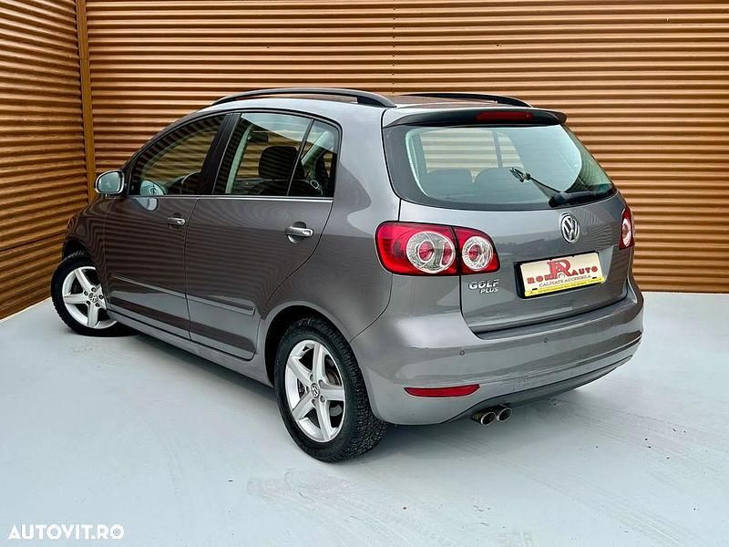 Second-hand VW Golf VI Comfortline 110 CP (80 kW) 2010 Culoaregri Hatchback