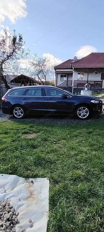 Second-hand Ford Mondeo 160 CP (117 kW) 2015 Albastru Break