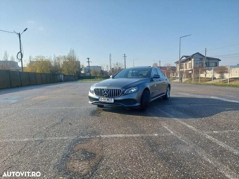 Second-hand Mercedes E200 Avantgarde 184 CP (135 kW) 2017 Culoaregri Berlinǎ