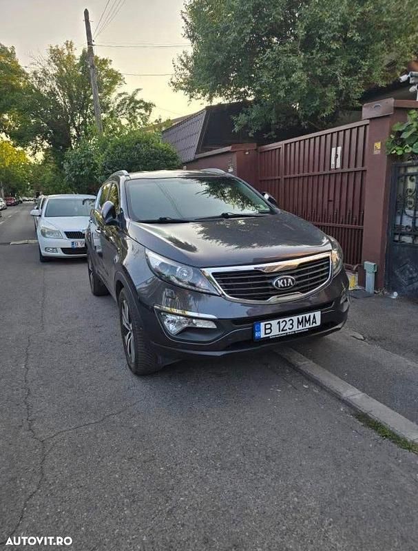 Culoaregri Utilizat 2015 Kia Sportage SUV | 12.000 EUR (Preț OK) - Imagine 1/4
