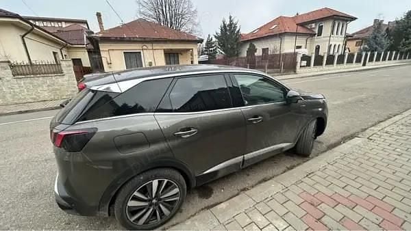 Second-hand Peugeot 3008 GT 225 CP (165 kW) 2021 Maro SUV