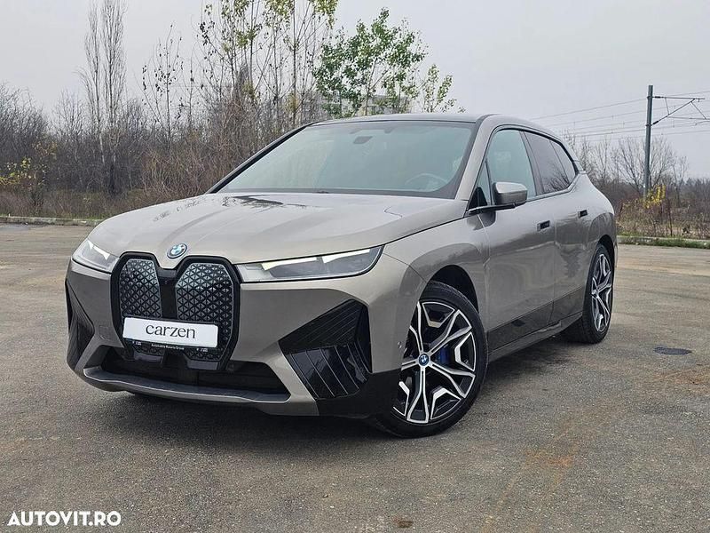 Culoareargint Utilizat 2022 BMW iX Comfort Edition SUV | 48.900 EUR (Preț OK) - Imagine 1/4